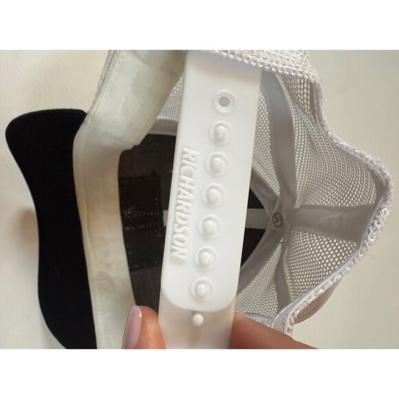 Primos Hunting Richardson 712 Snapback Trucker Hat Black/White Mesh Back - Picture 5 of 6